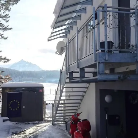 Am Sonnigen Waldrand Appartement *
