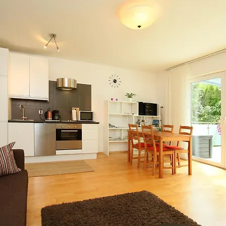 Am Seerosenweiher * Инсбрук